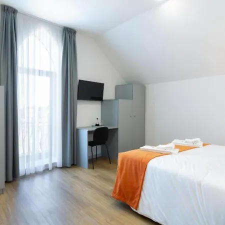Serra Do Pilar Porto Suites-2