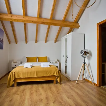 Guest House 10 De Agosto-3