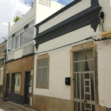 Casa Almirante Reis - Perfect Location & Rooftop-3