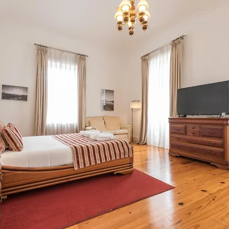 ARTS IN Hotel Conde Carvalhal-3
