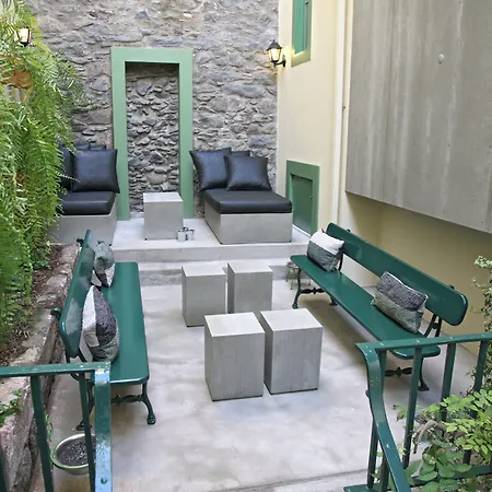 29 Madeira Hostel-3