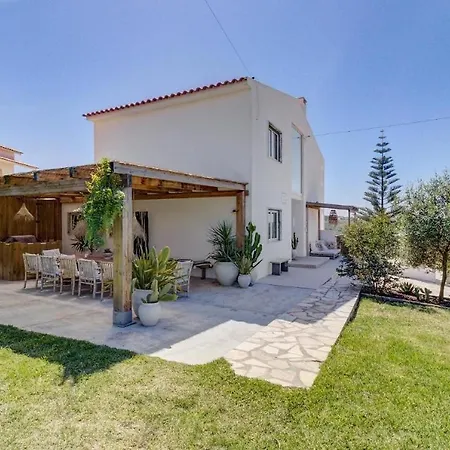 Ocean House Ericeira - Next To Ribeira D'Ilhas Surf Beach-2