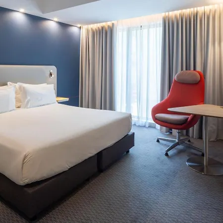 Holiday Inn Express Porto City Centre By Ihg-2