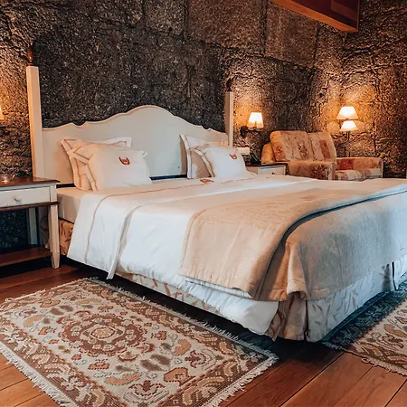 Hotel De Charme Quinta Do Pinheiro-3