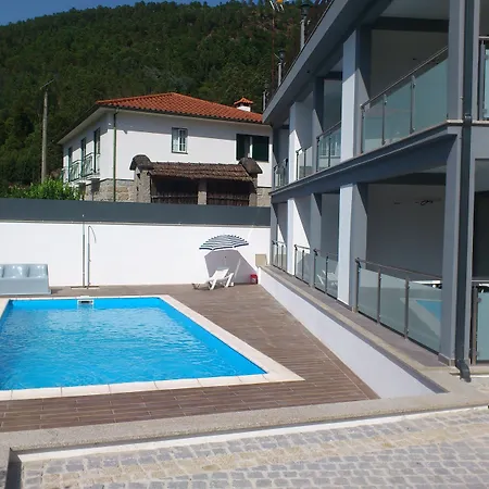 Hotel Lagoa Azul Do Geres-2