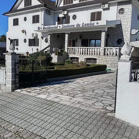Residencial Sra. Da Lomba-2