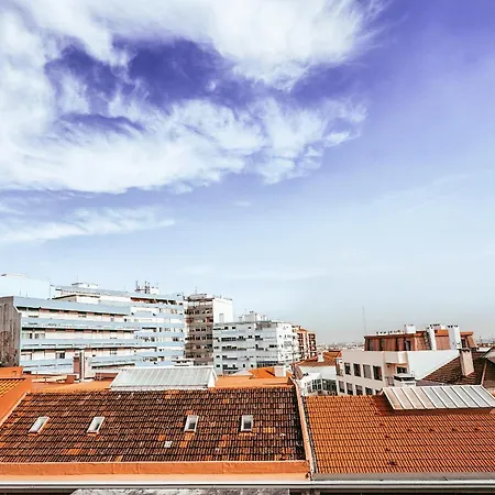 Amadora Terrace View By Gt House-2