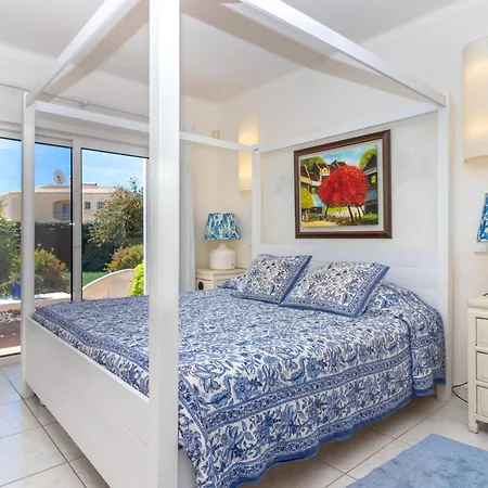 Casa Polgoda Luxury Villa With Ocean Views-3