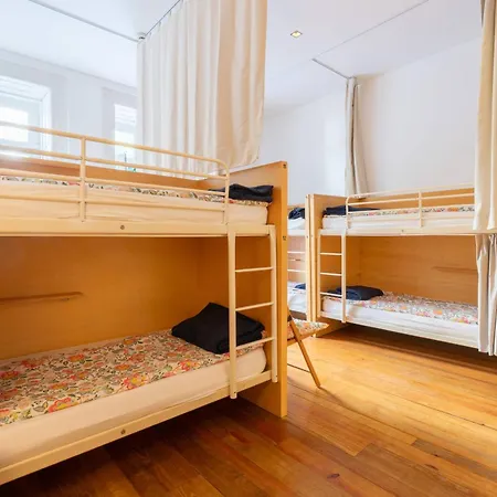 Porto Lounge Hostel & Guesthouse By Host Wise-2