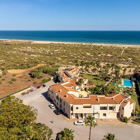 Praia Da Lota Beachfront Resort - Hotel & Apartments-3