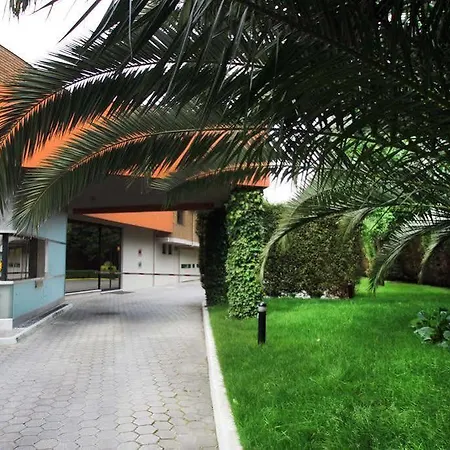 Motel Tropicana-2