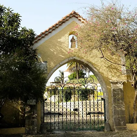 Lisbon Country Villa-3