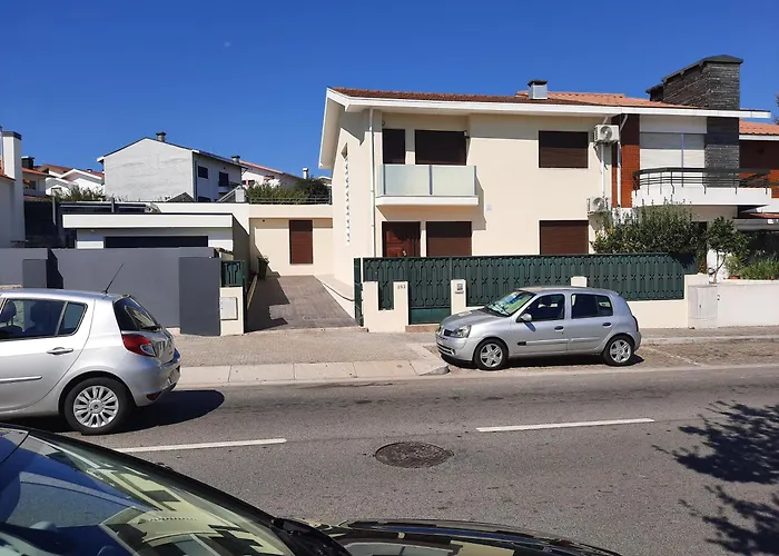 Maia Oporto Suites