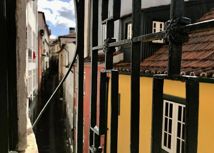 Change The World Hostels - Coimbra - Almedina, Portugal
