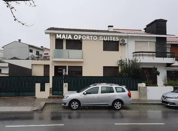 Maia Oporto Suites