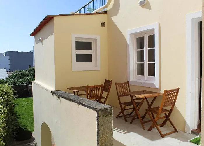 A Bica Hostel