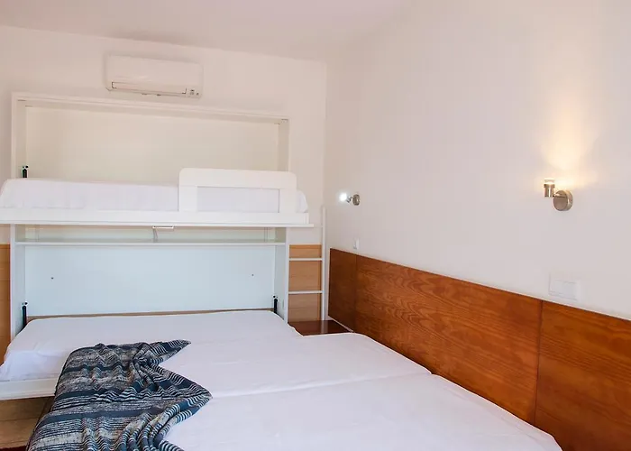 Praia Das Rocas Bungalows Castanheira de Pera, Portugal