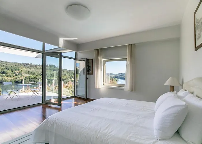 PRIVATE VILLA - Penafiel - Abragão, Portugal