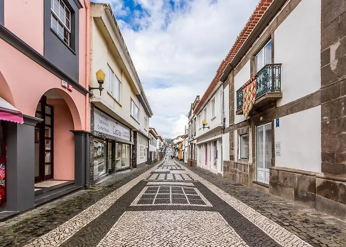 Facing Bay Hostel Praia da Vitoria, Portugal