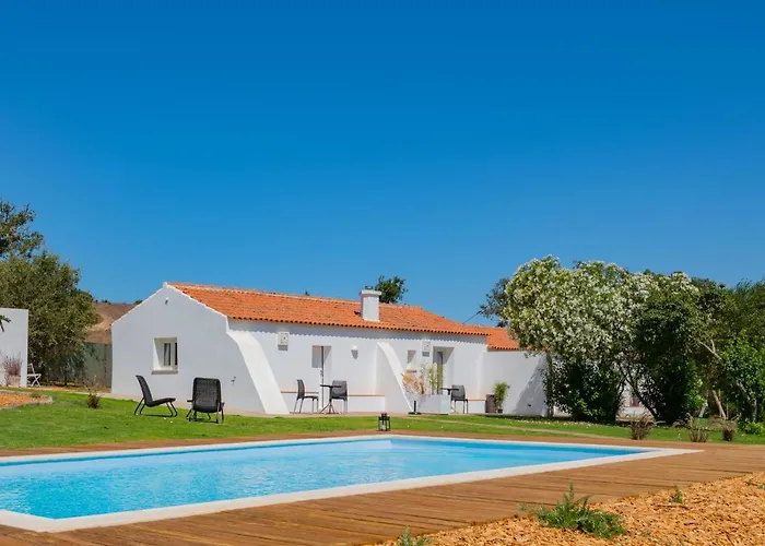 Casas Da Bica - Turismo Espaço Rural