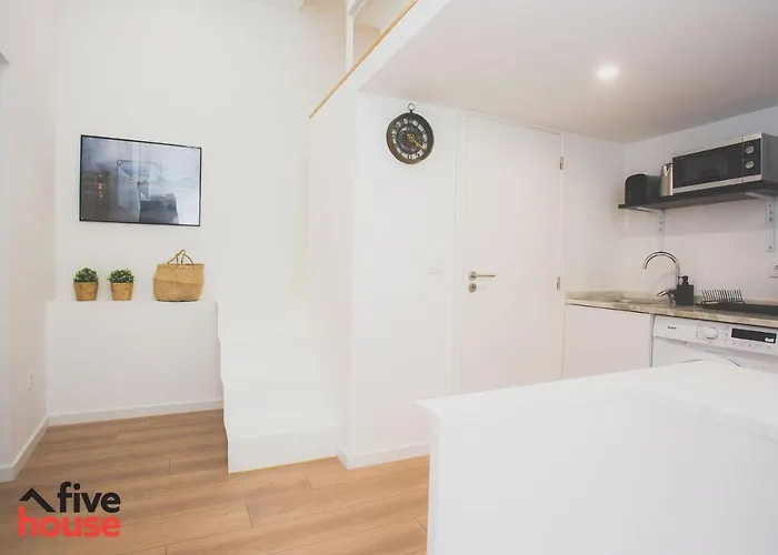 Villa Five House 14B OOporto, Portugal