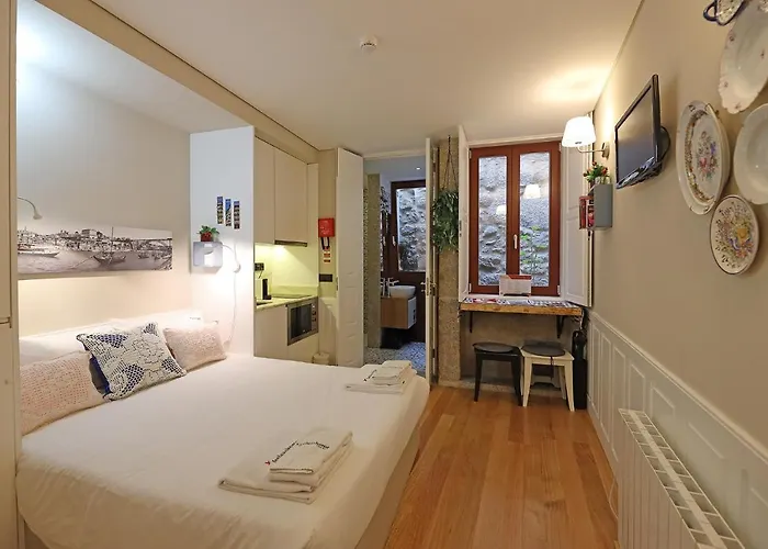 Flh Porto Ribeira Typical Studio, Portugal