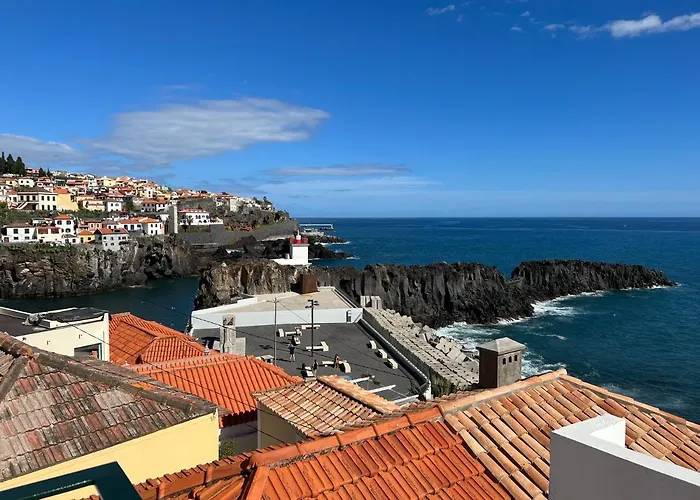 Casa do Ilhéu - House of Ilhéu - Câmara de Lobos Vila, Portugal