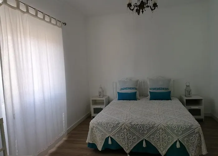 Alojamento Justo - Vila De Montargil