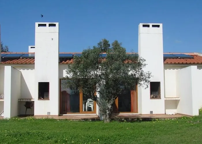 Parque De Campismo Da Ilha Do Pessegueiro