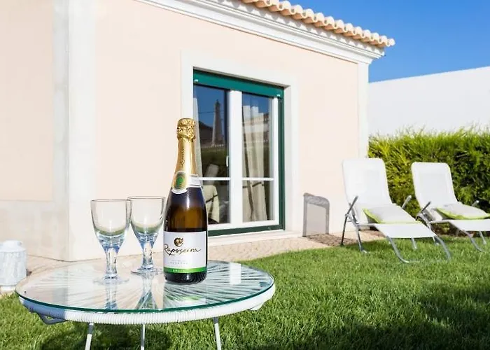 Villas T3 Com Jardim Vila Sagres, Portugal