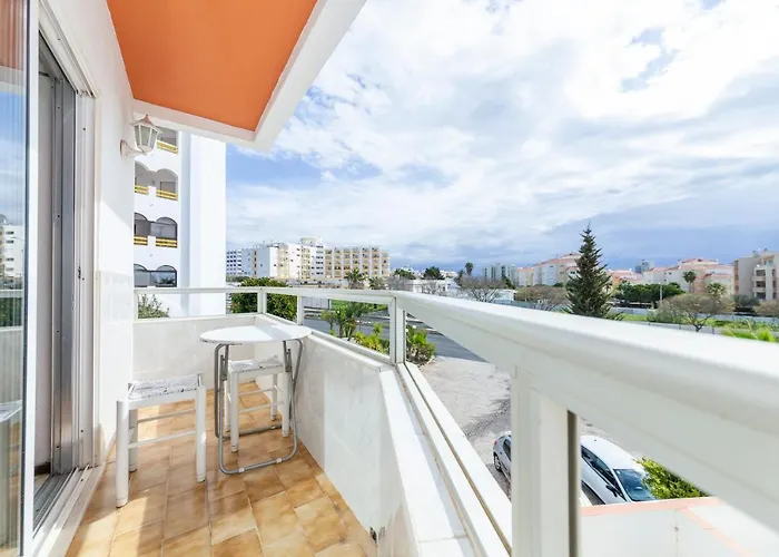 Vaumar Holiday Rentals - Beach & Pool