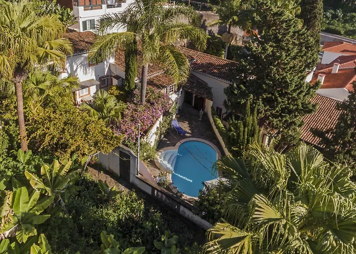 Quinta Florenca - By Wehost Funchal , Portugal
