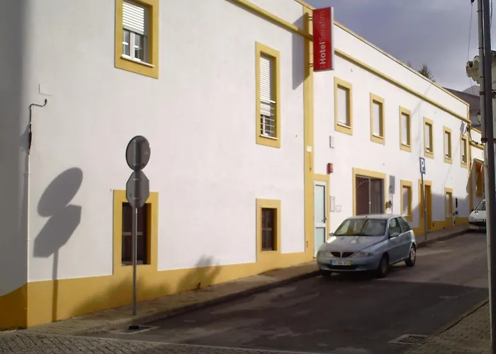 Hotel Serafim