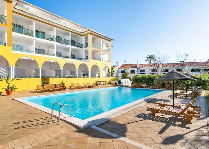 Apartamentos Turisticos Alagoa Praia Altura, Portugal