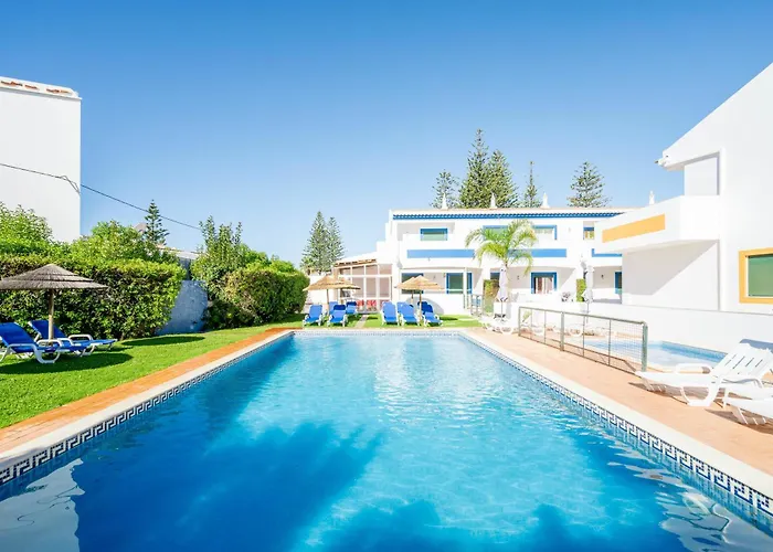 Oasis Beach Apartments
