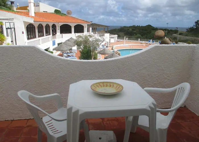 s Salema Praia Club