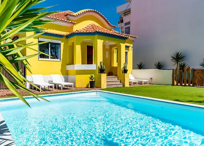 Kali Vice Surf Villa