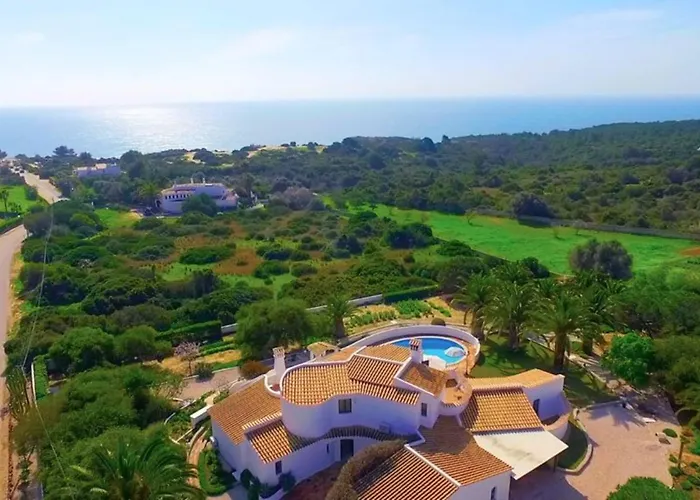 Amazing Carvoeiro Villa 4 Bedrooms Villa Jasmin Walking Distance Lagoa , Portugal