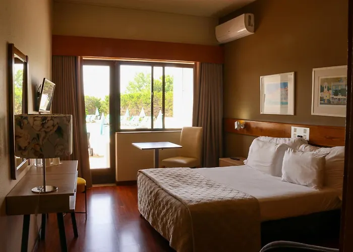 Hotel Meia Lua Ovar, Portugal