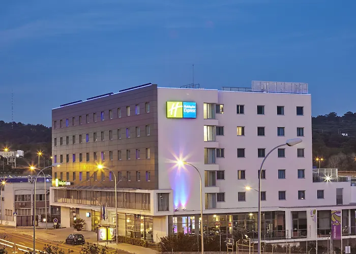 Holiday Inn Express Lisbon Alfragide By Ihg Carnaxide, Portugal