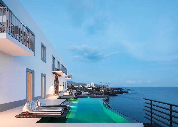 White Exclusive Suites & Villas Lagoa , Portugal