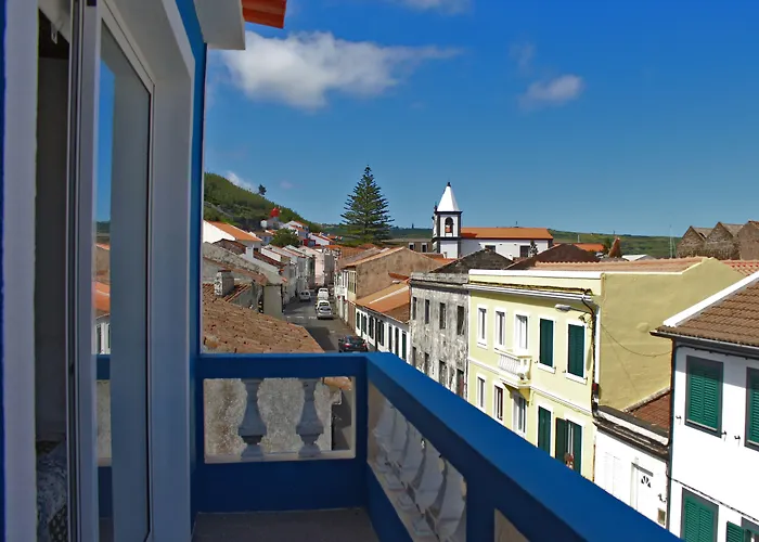Porto Pim Guest House