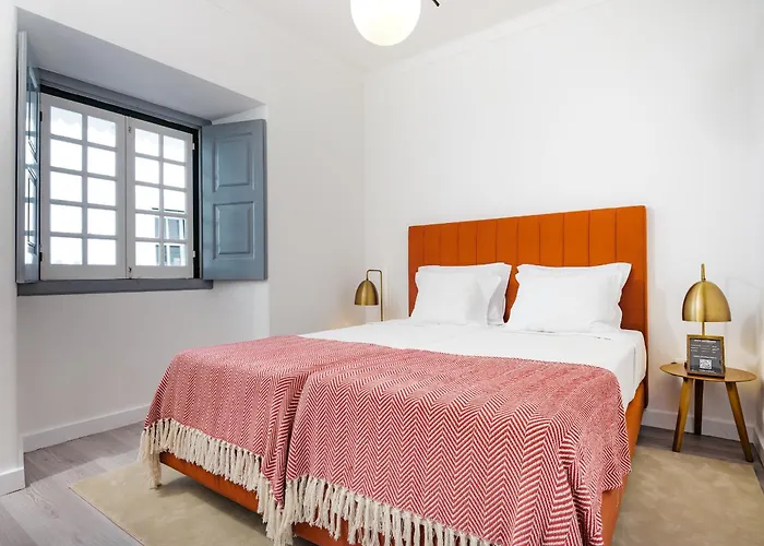 Casa Das Senhoras Rainhas - Castelo De