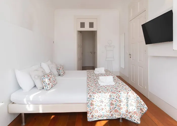 Porto Lounge Hostel & Guesthouse By Host Wise, Portugal