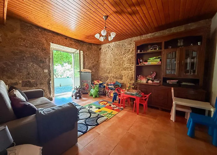 Casa De Ferias V6 Com Piscina