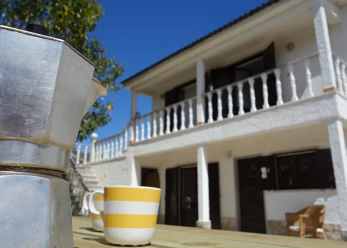 Moka Surfhouse