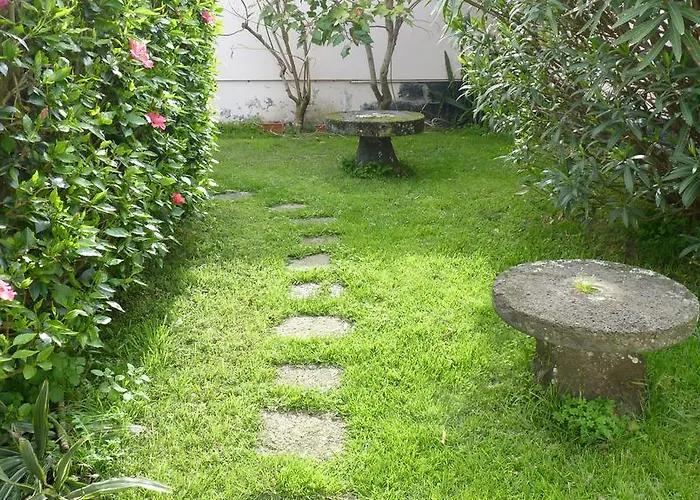 Azores Garden House - Suites B&B And Private Apartments - Self Access Keyboard