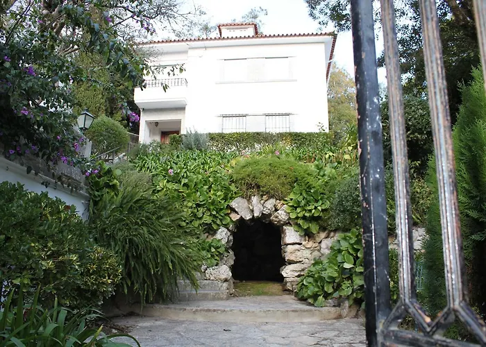 Lanui Vintage Guest House Sintra, Portugal