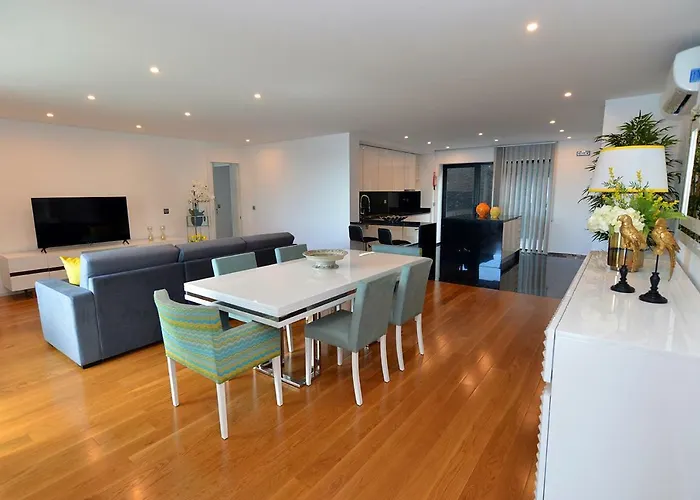 Sec XXI 12 - 3 Bed Flat Apartment Funchal , Portugal