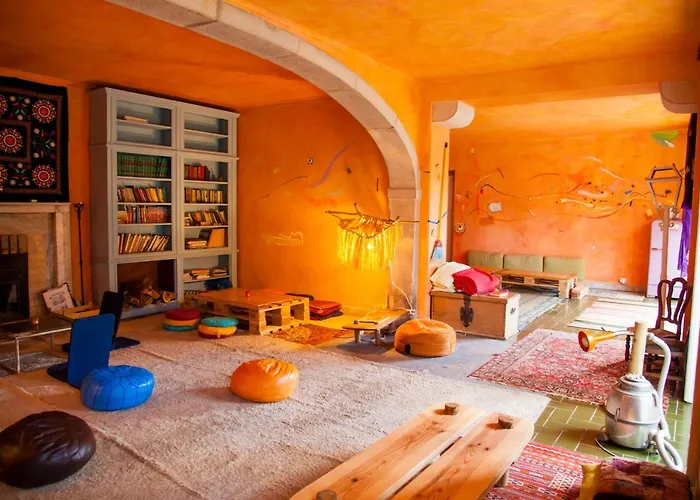 Almaa Sintra Hostel